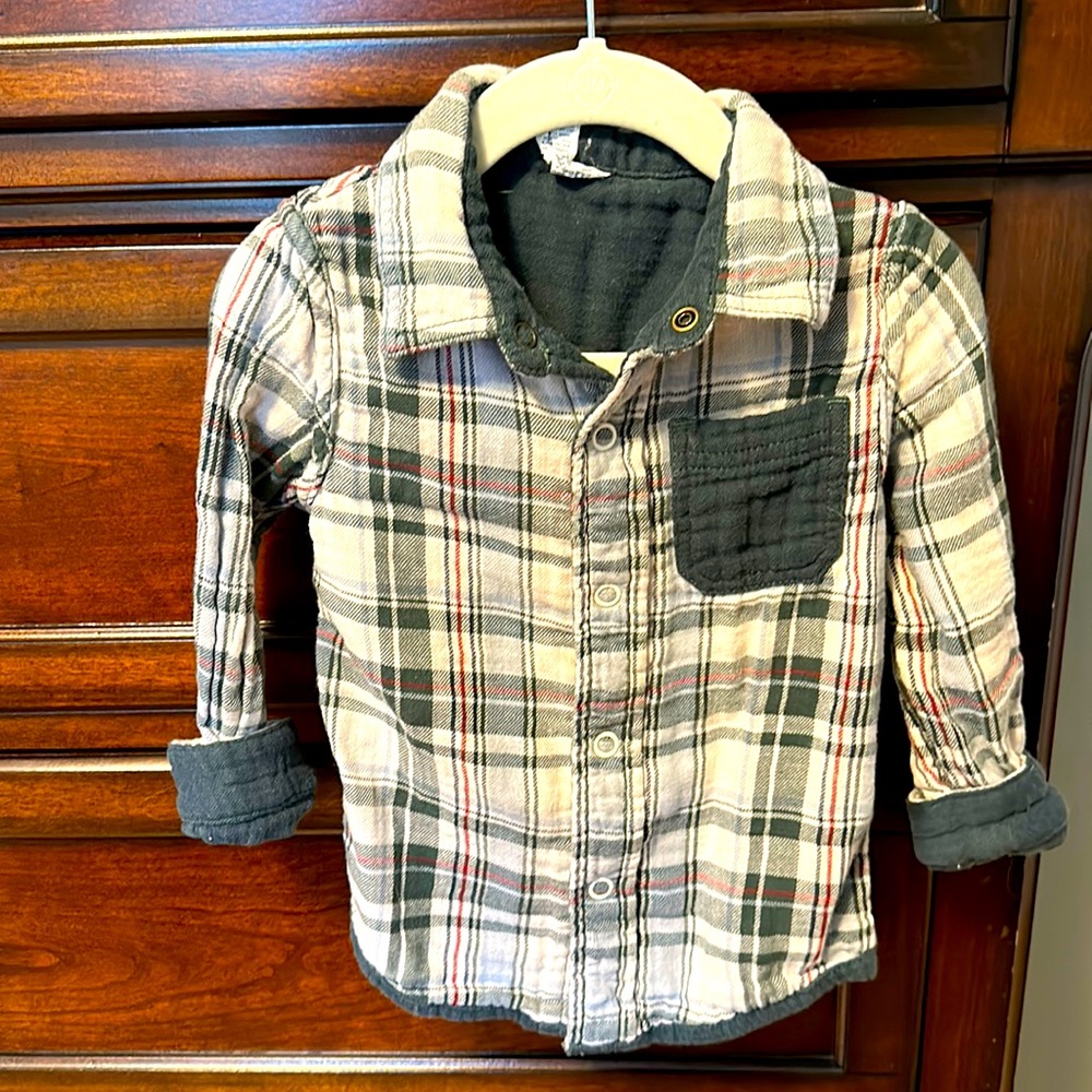 Boys 2T Flannel Shirt. Snap Buttons. Warm and Cozy. Worn < 5 times. Like new